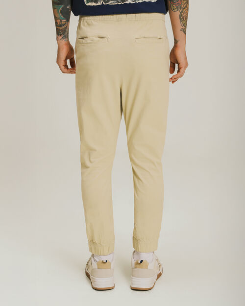 Jogger Diseño Cortes Arena
